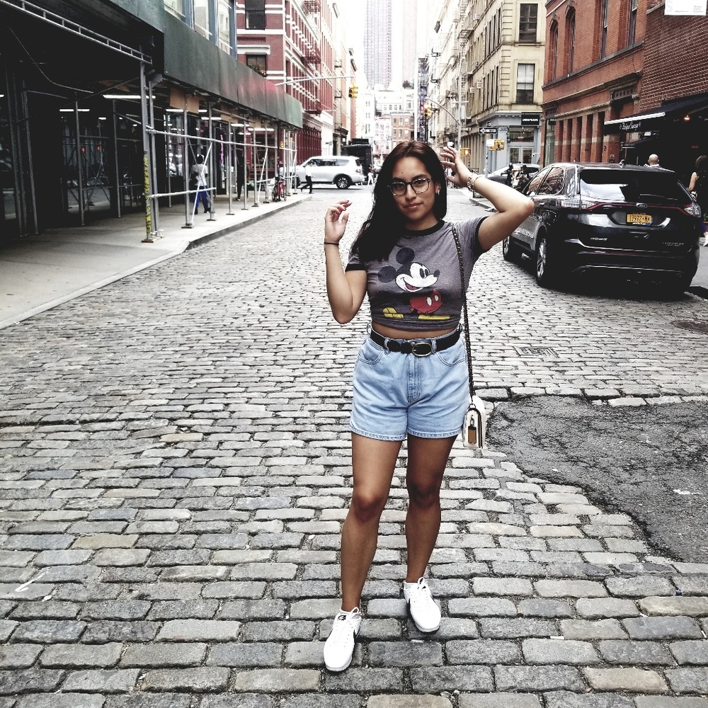 Meet your Posher, Gabriela